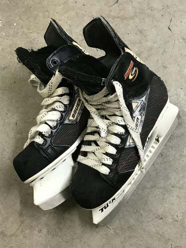 Used Bauer Supreme 3000 Intermediate 5.0 Ice Hockey Skates