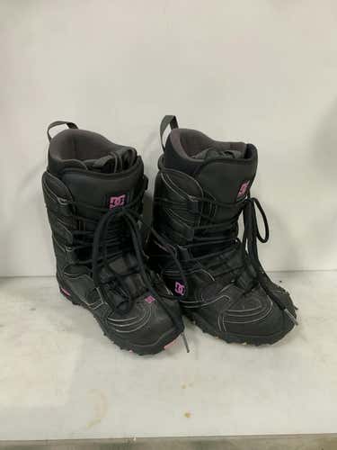 Used Dc Shoes Aura Senior 7 Women's Snowboard Boots