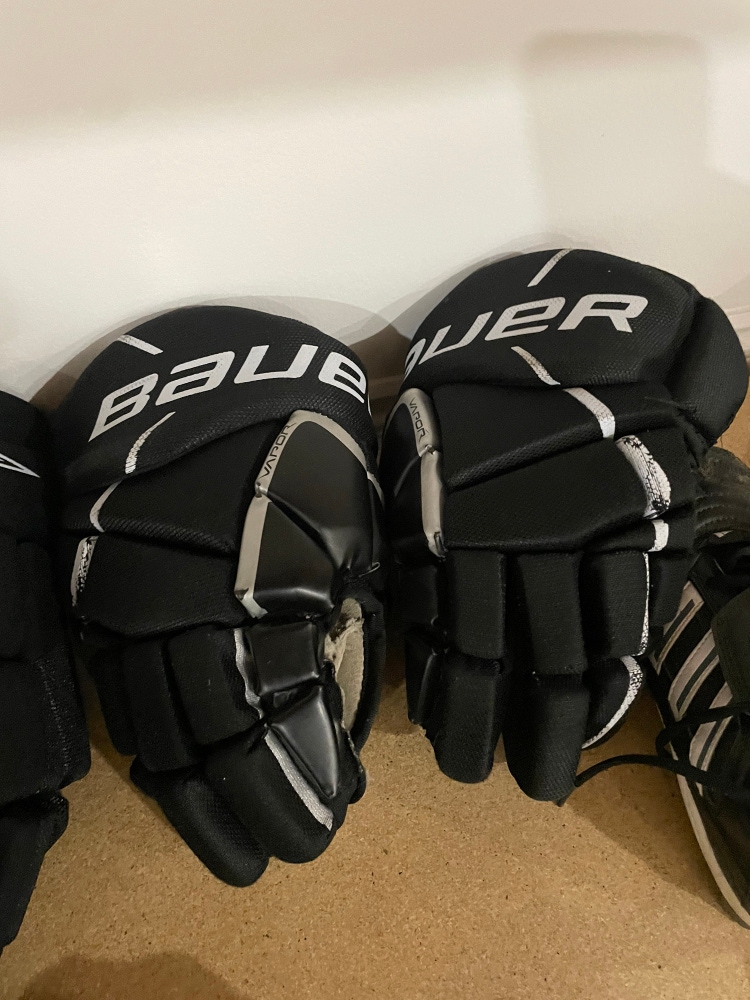 Bauer gloves Vapor