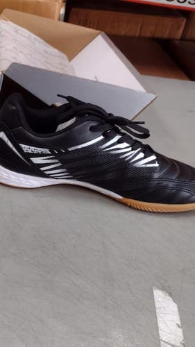 Vizari Men's 'Valencia' in Indoor Soccer/Futsal Shoes | Black/White Size 9 | VZSE93403M-9