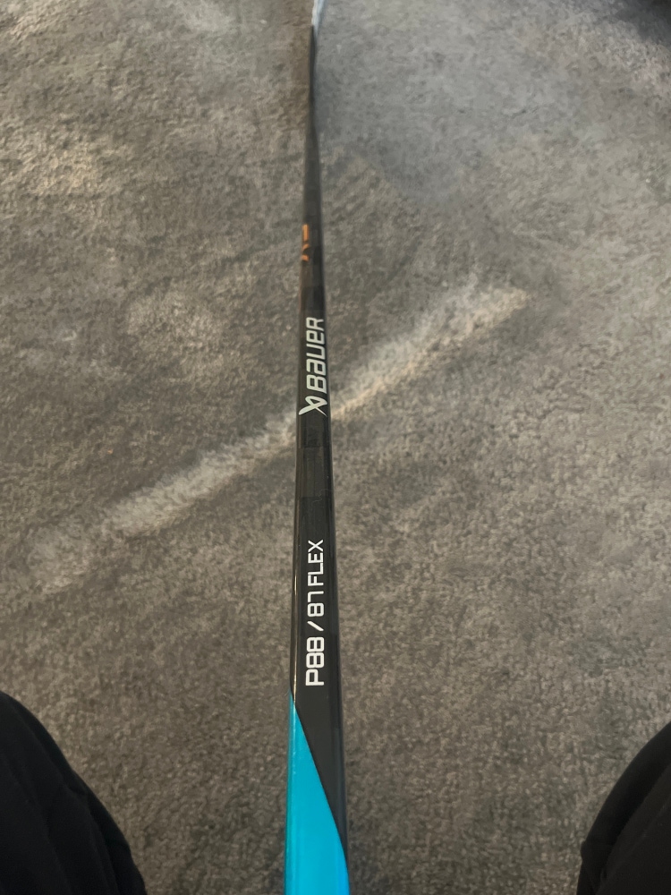 Senior Left Hand P88  Nexus Sync Hockey Stick