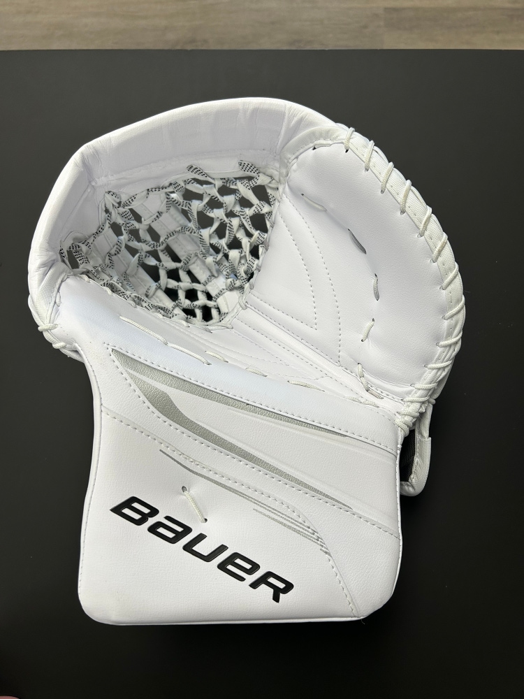 Bauer Vapor X5 Sr. Pro Glove w/extras. *read description