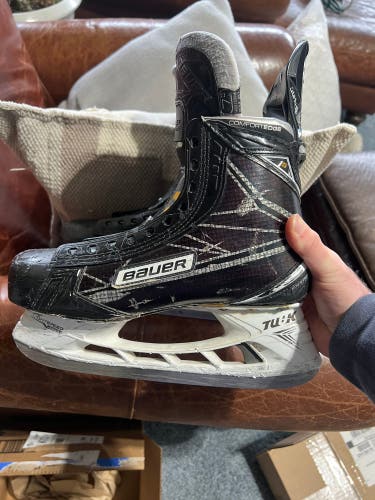 Used Bauer Regular Width 7 Supreme 1S Pro Hockey Skates