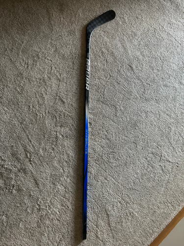 New Right Handed P92 Vapor Hyperlite 2 Hockey Stick