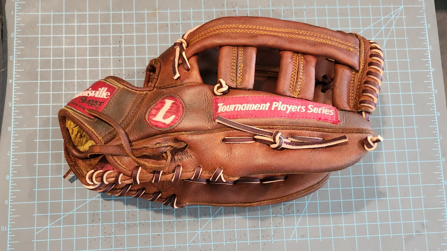 Used Louisville Slugger TPS Baseball Glove 13"