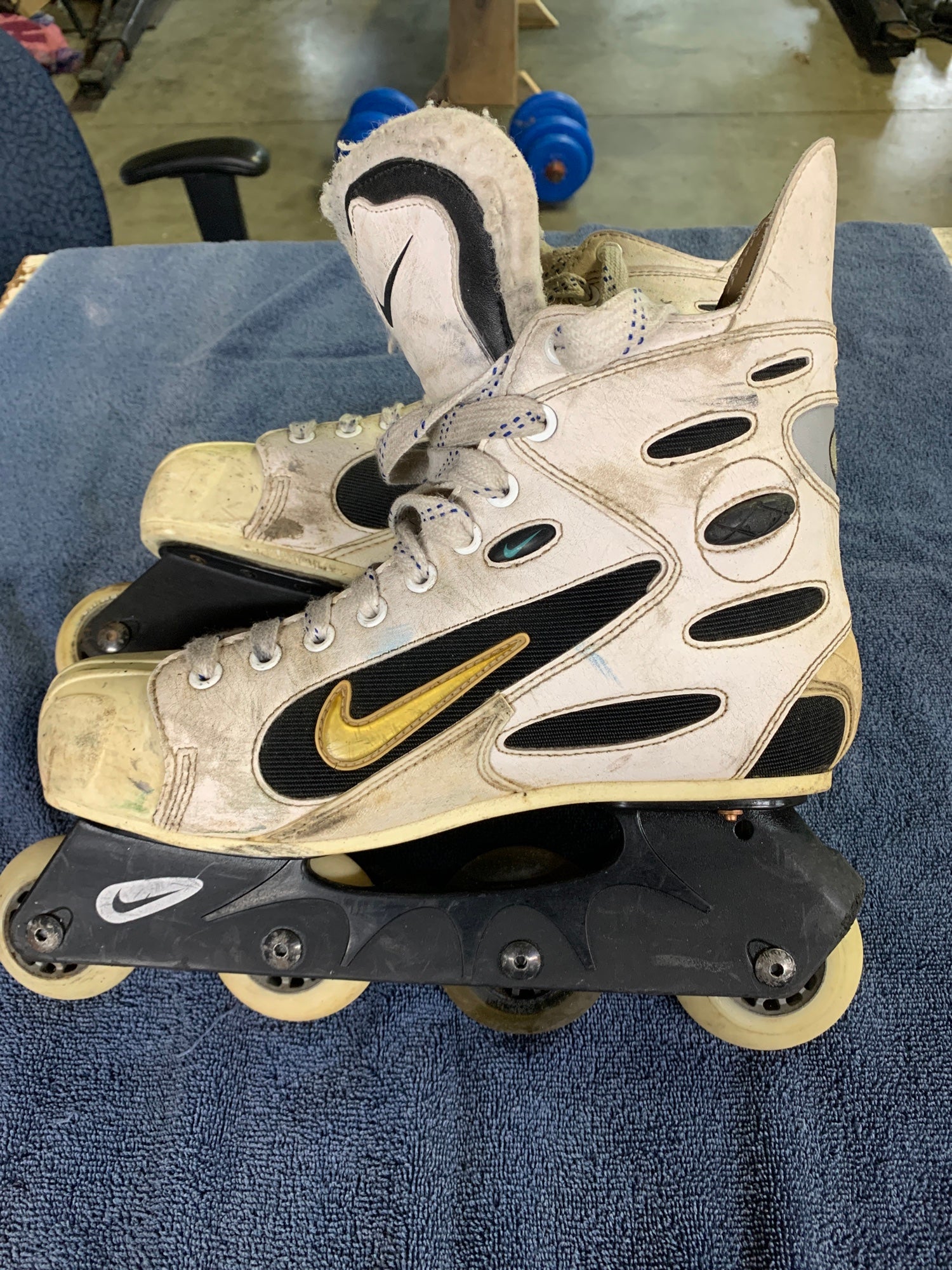 vintage nike roller skates