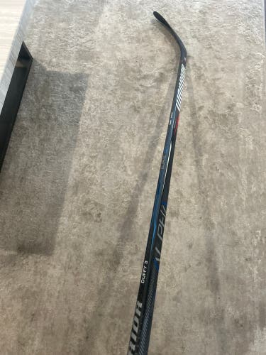 Senior Right Handed Toe Pattern Alpha QX Hockey Stick
