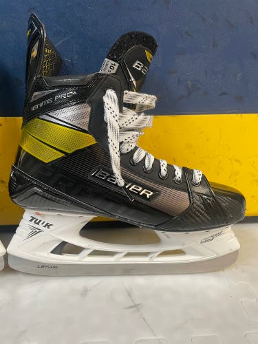 Senior Bauer 10.5 Fit 1 Supreme Ignite Pro+ Hockey Skates