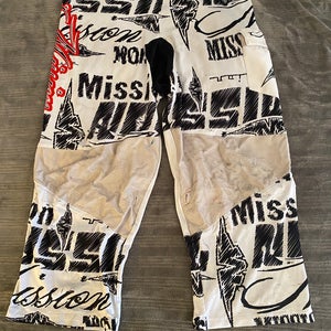 Mission Commander Inline Roller Hockey Pants Size Large Red White Black