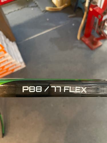 New Senior Left Hand P88 77 Flex Sling Hockey Stick
