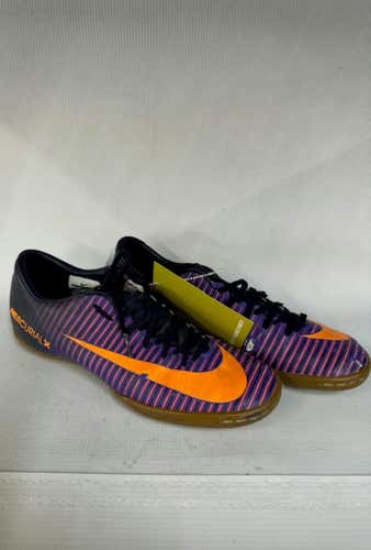 Used Nike Senior 7.5 Indoor Soccer Indoor Cleats