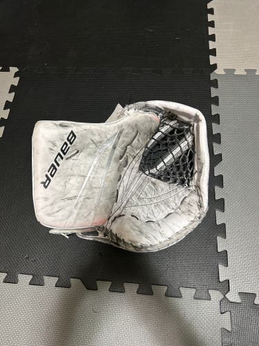 Bauer Hyperlite 2 catcher
