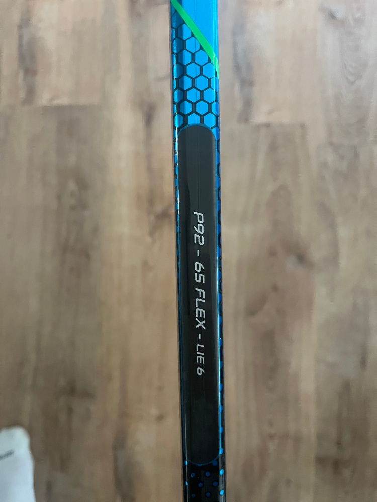 Intermediate Left Hand P92  Nexus Geo Hockey Stick