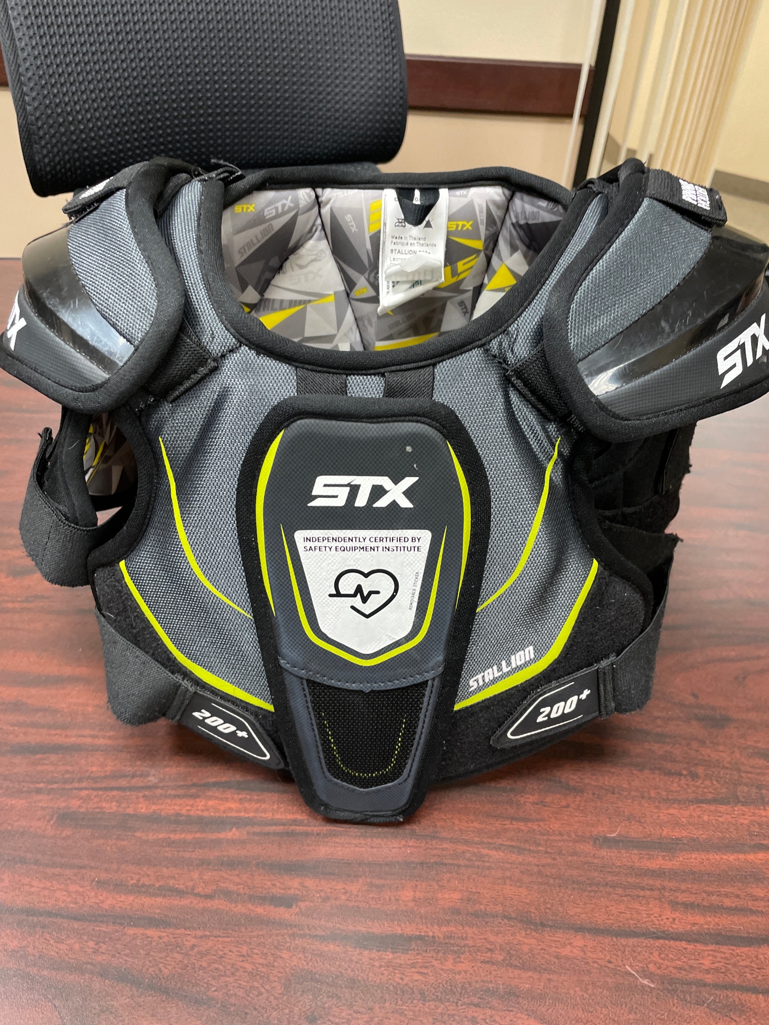 Youth Used Small STX Stallion 200+ Shoulder Pads