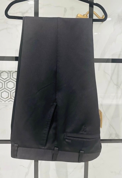IZOD Flat Front Performance X Chino Dress/ Golf Pants 38x32