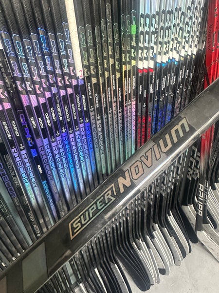 NATHAN MACKINNON Senior Right Handed P29 Pro Stock WARRIOR SUPER NOVIUM NHL Pro Hockey Stick