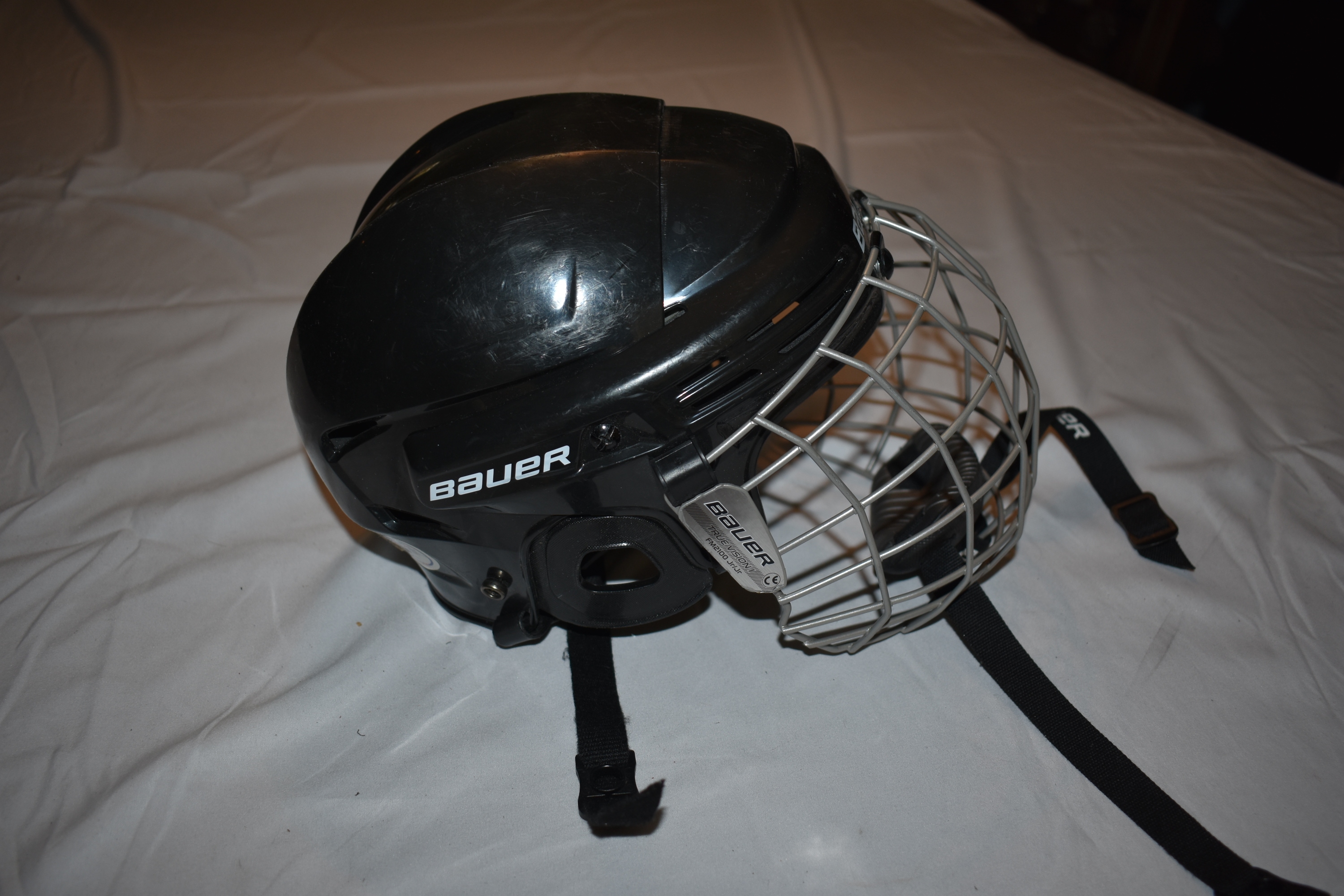 Bauer Challenger Hockey Helmet w/FM2100Jr Cage, Black