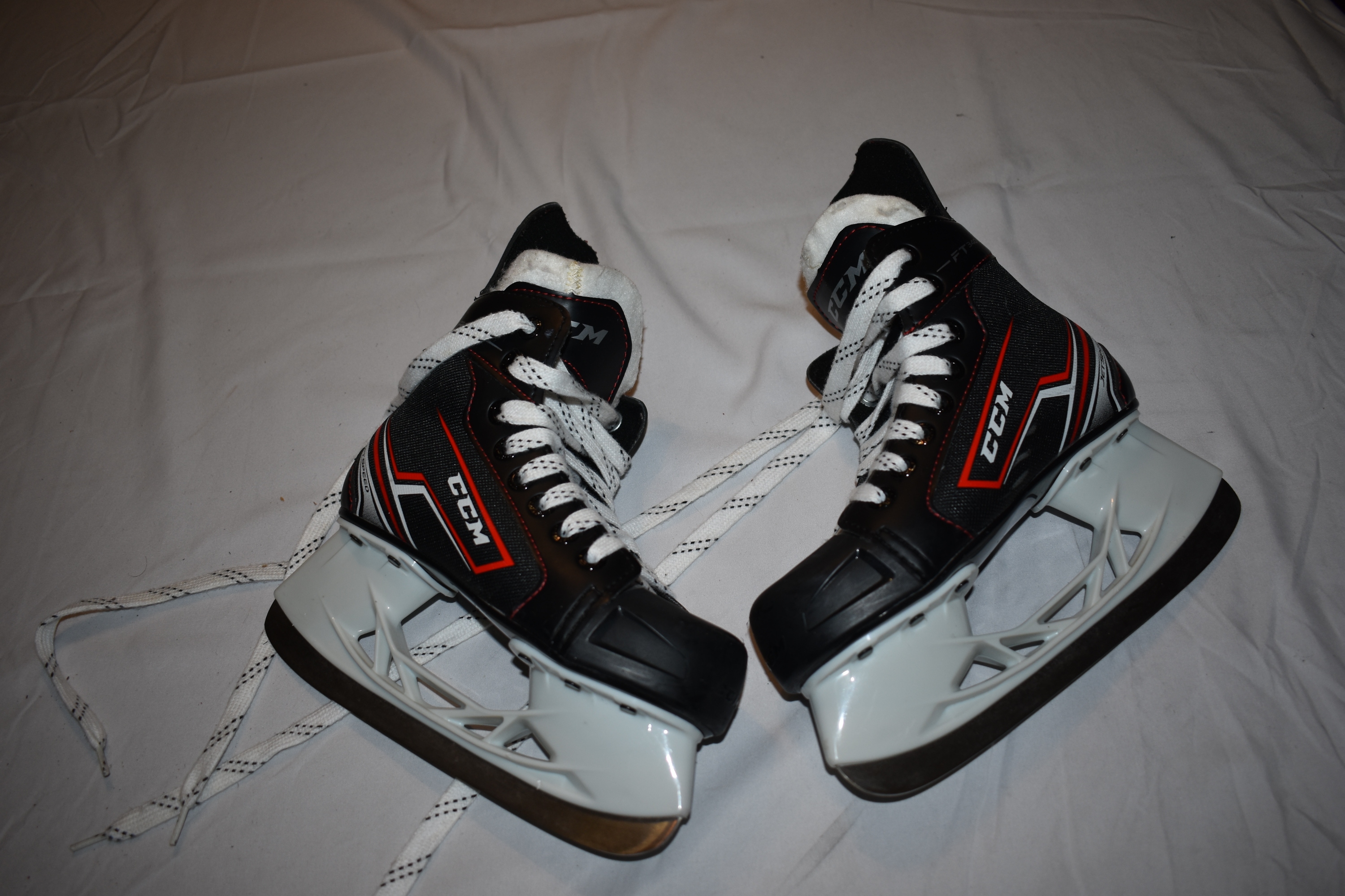 CCM JetSpeed FT340 Hockey Skates, Size 1 - Great Condition!