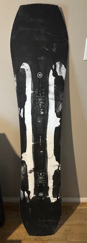 Men's  Ride Without Bindings True Twin Twinpig Snowboard