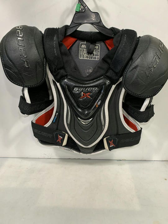 Used Bauer 1x Md Hockey Shoulder Pads