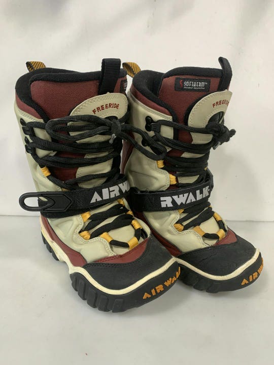 Used Airwalk Freeride Junior 06 Boys' Snowboard Boots
