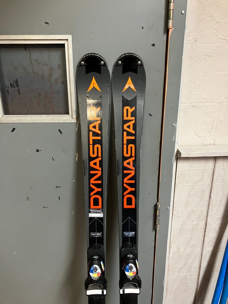 Dynastar SL Sticker (DT) Skis