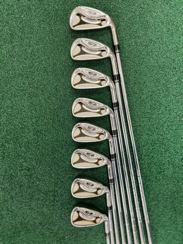 TaylorMade r7 Golf Iron Set 4-AW Men's Right Hand Regular Flex Steel Shafts