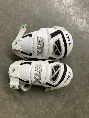 Used Small / Medium STX Cell V Arm Pads