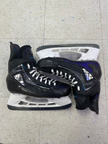 Used True SVH Custom "Pontus Holmberg" Maple Leafs Pro Stock Skates Size 8