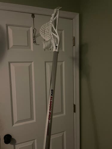 Used mirage 2.0  |   Newly Strung with used Stx Shaft
