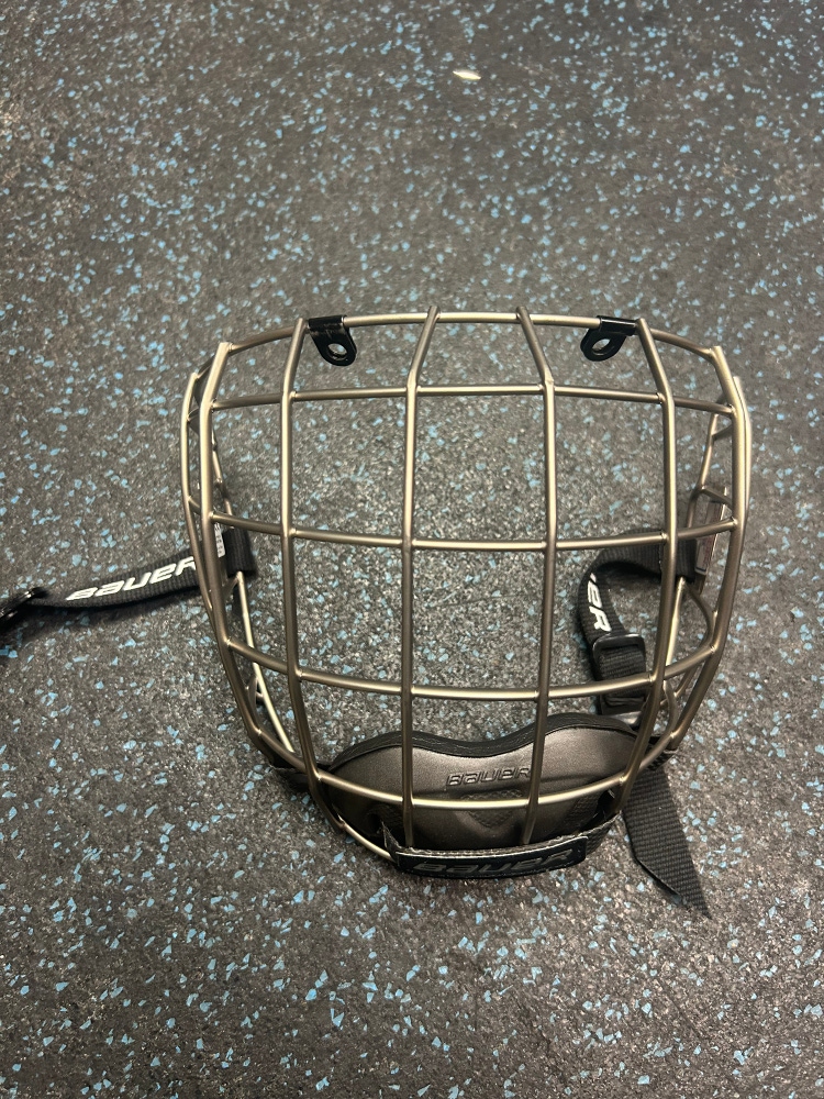 New BAUER Helmet Cage Re-Akt Titanium ICE HOCKEY Fits CCM
