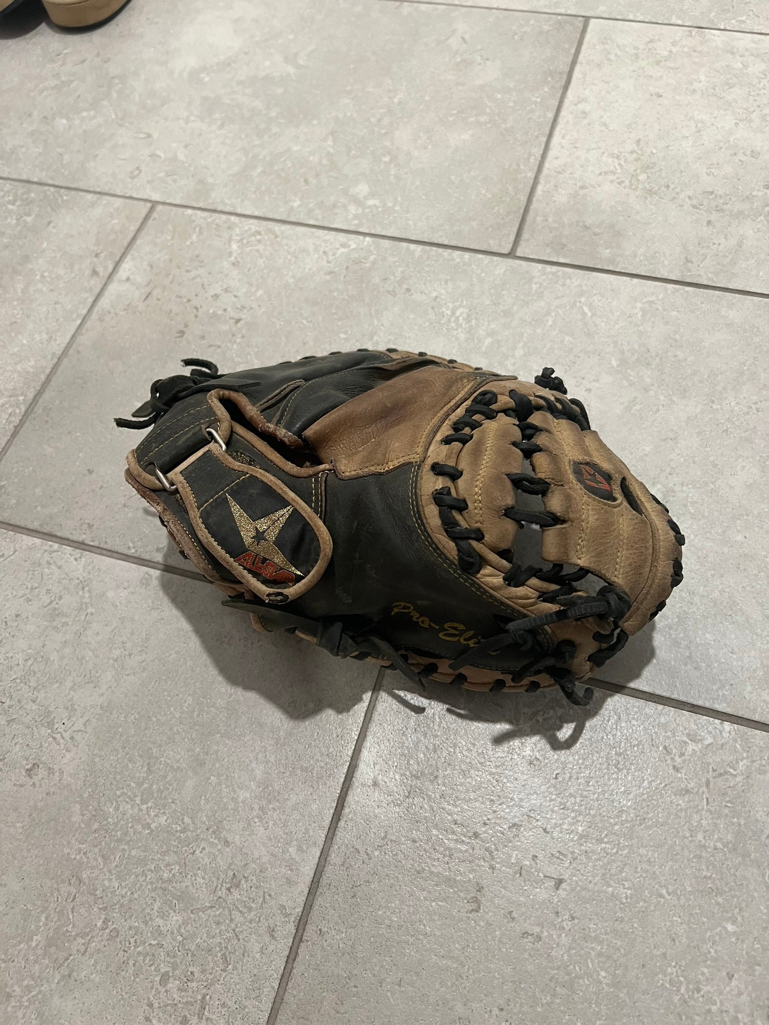 Gant De Baseball All Star CM3000XSBT - Pour Catcher Main Droite Taille 32 Neuf