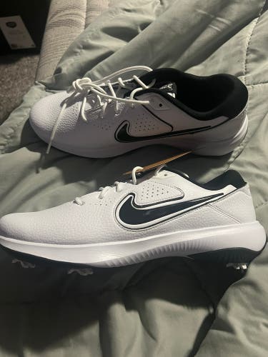 Men's Size 11 (Women's 12) Nike Victory Pro 3  Golf Shoes
