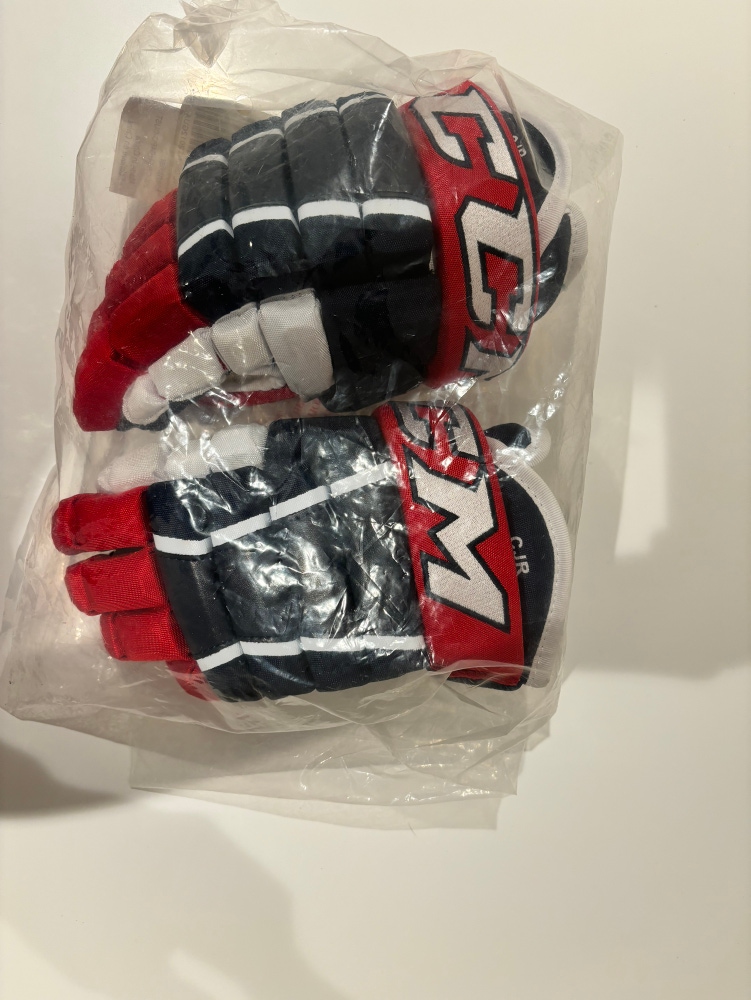 (New) CCM 4Roll Ct Jr Rangers Gloves