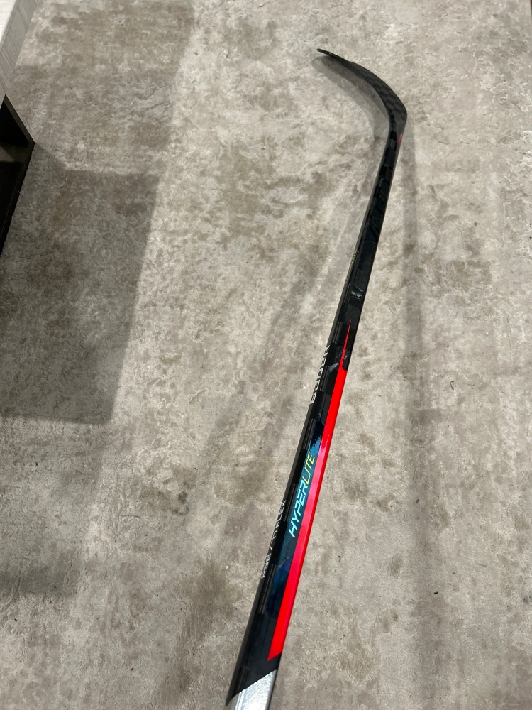 Senior Right Handed P92  Vapor Hyperlite Hockey Stick