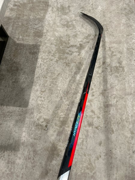 Senior Right Handed P92 Vapor Hyperlite Hockey Stick