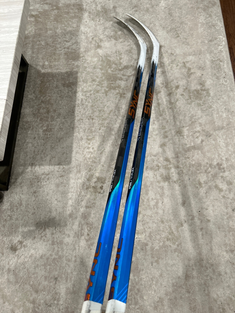 Senior Right Handed P92  Nexus Sync Hockey Stick