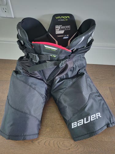 New Bauer Vapor Hyperlite Ice Hockey Pants - Intermediate Medium