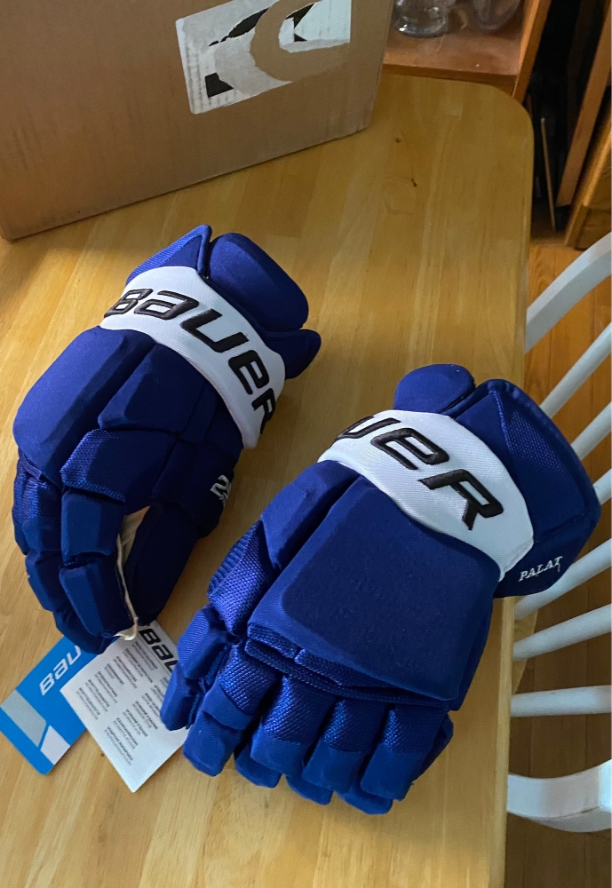 NHL Pro Stock Bauer Supreme 2S Pro Hockey Gloves 14" Tampa Bay Lightning Palat