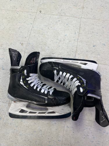 Carl Dahlstrom Maple Leafs Bauer Vapor Hyperlite Hockey Skates Extra Wide Width Pro Stock 10