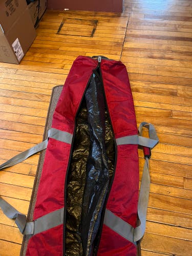 Red Ski bag With Wheels