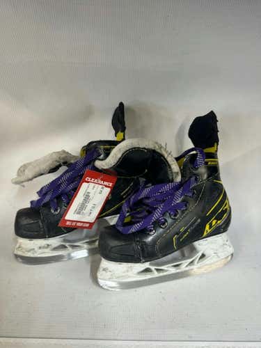 Used Ccm Super Tacks Youth 12.0 Ice Hockey Skates