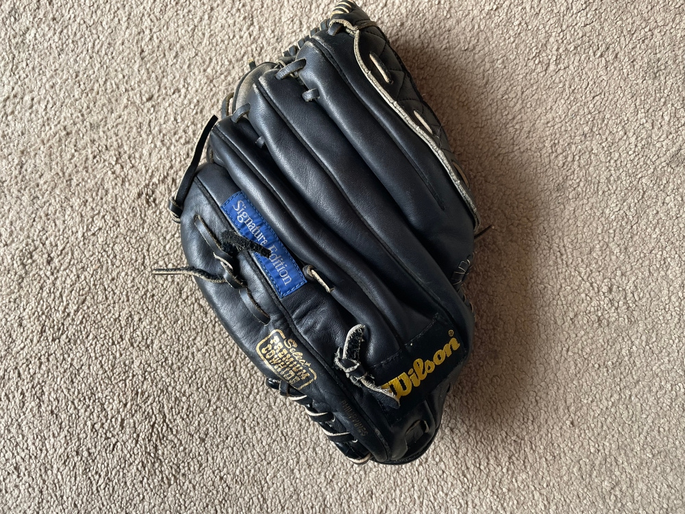 Outfield 12" A2275 Baseball Glove
