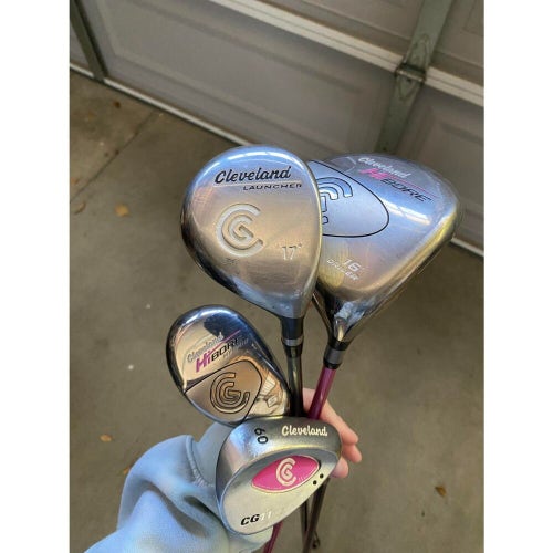 Women's Cleveland Combo Set with Driver, Wood, Hybrid and Lob Wedge