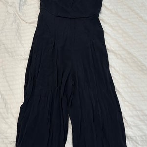 Row A black women’s jumpsuit size small