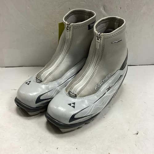 Used Fischer W 06.5-07 Jr 4.5-05 Women's Cross Country Ski Boots