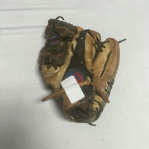 Used Wilson A2000 11 1 2" Fielders Gloves