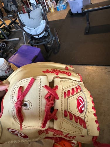 2023 Pitcher's  Pro Preferred Baseball Glove