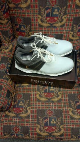 Foot Joy Pro SL 10M Golf Shoes
