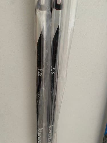 Senior Right Handed P28 Pro Stock Vapor Team Hockey Stick